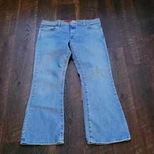 Levi's 518 superlow stretch